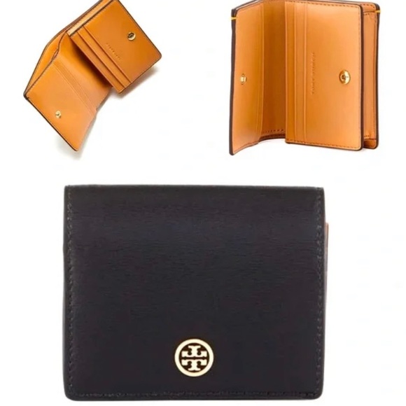 Tory Burch Handbags - Tory Burch Parker Foldable Wallet